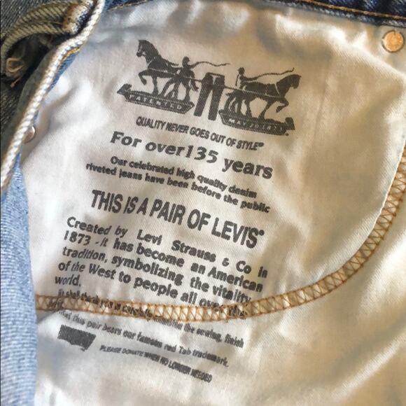 Levi’s 550 red tab 42x30 light wash - Picture 2 of 4